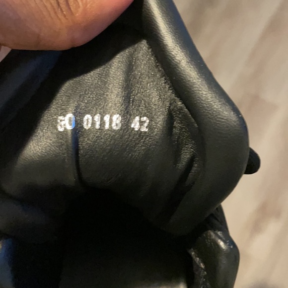 Louis Vuitton, size 8 color brown, black - Picture 9 of 10